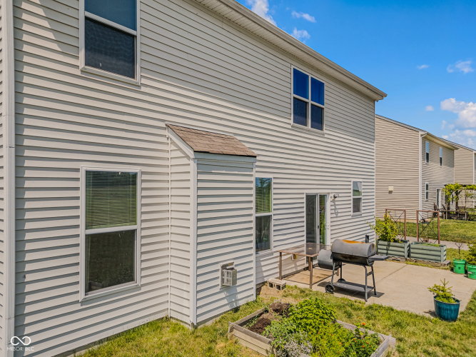 Listing Image 42