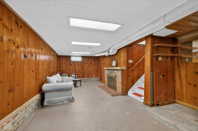 Listing Image 25