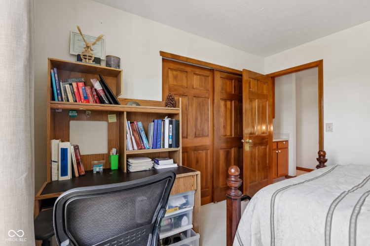 Listing Image 41
