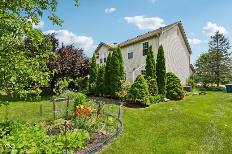 Listing Image 53