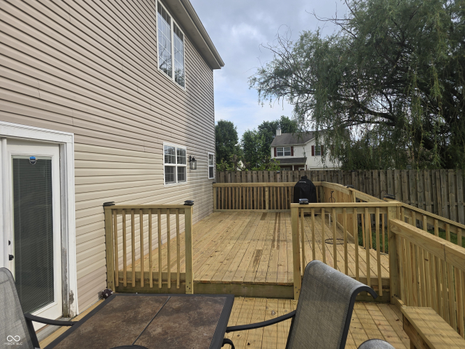 Listing Image 8