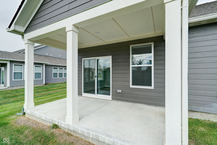 Listing Image 20