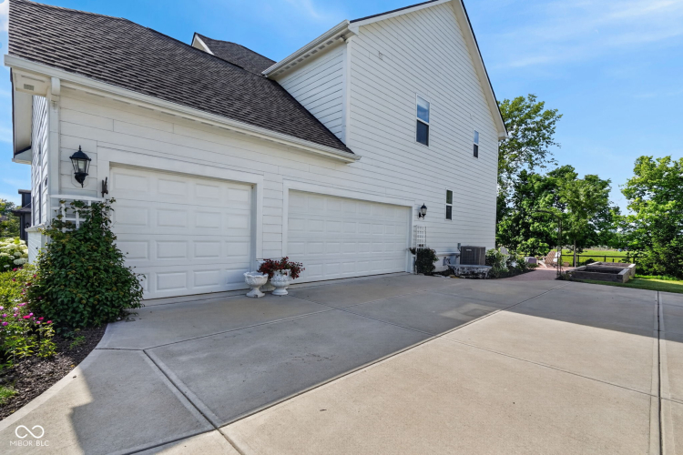 Listing Image 37