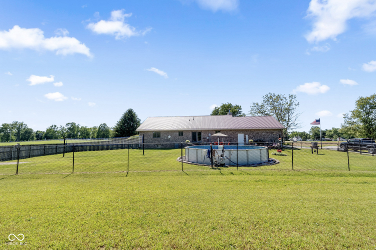 Listing Image 36
