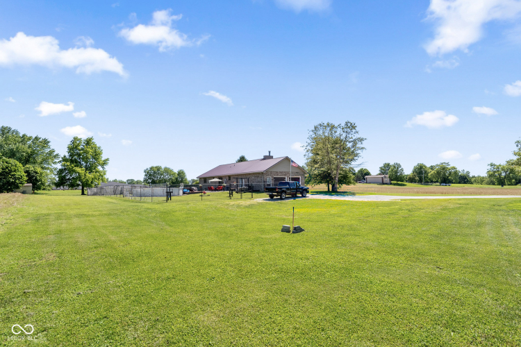 Listing Image 38