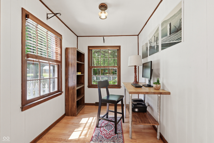 Listing Image 9