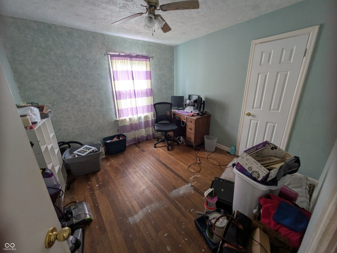 Listing Image 17