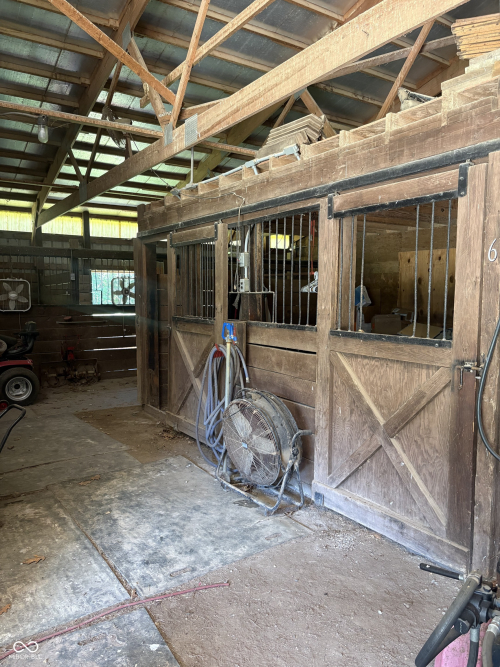 Listing Image 40