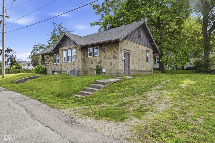 Listing Image 25