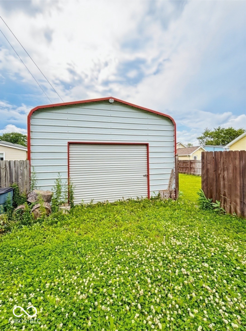 Listing Image 17