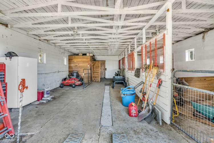 Listing Image 28