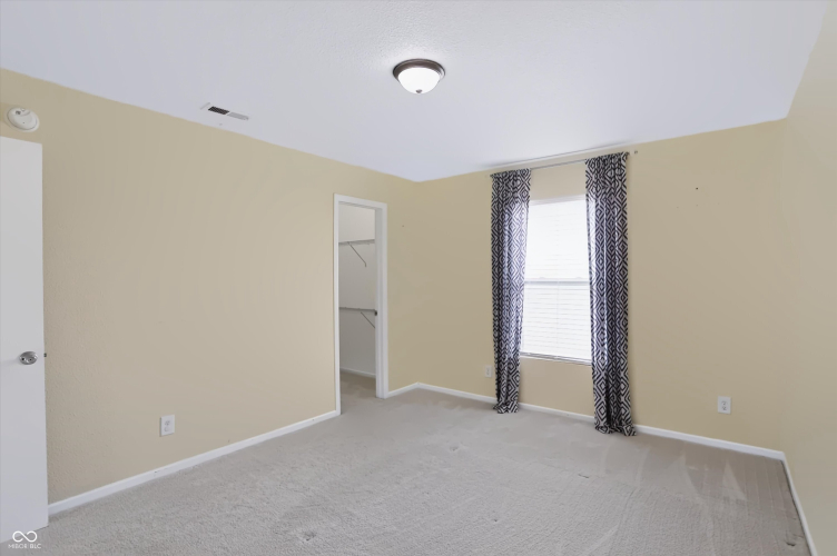 Listing Image 45