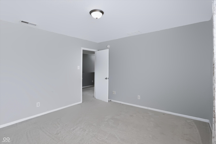 Listing Image 50