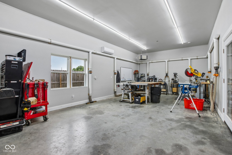 Listing Image 59