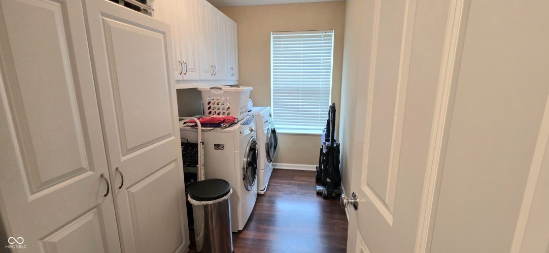 Listing Image 17