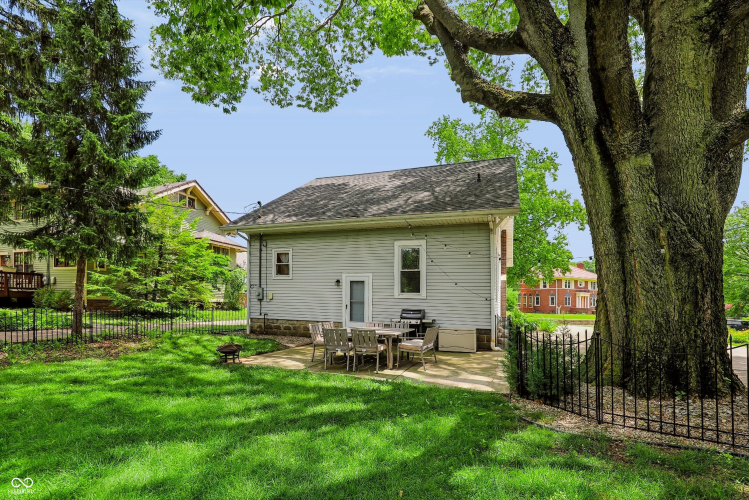 Listing Image 76