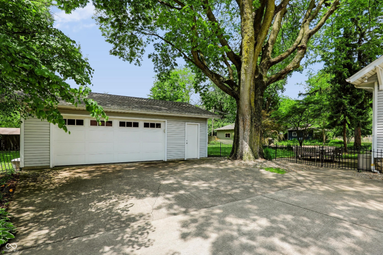 Listing Image 81