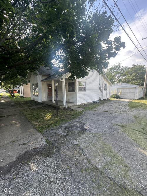 Listing Image 3