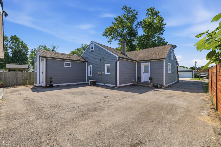 Listing Image 29