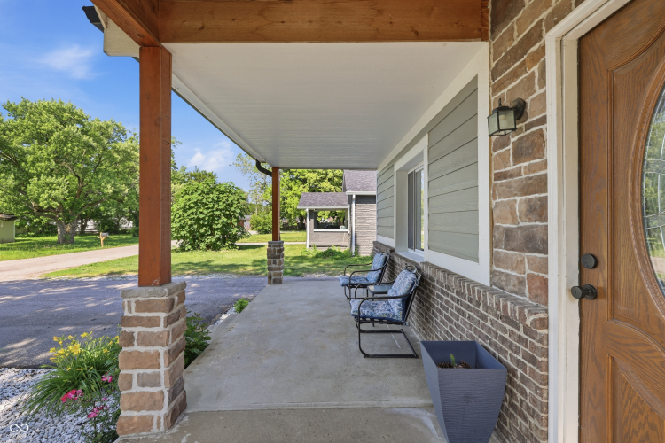 Listing Image 6