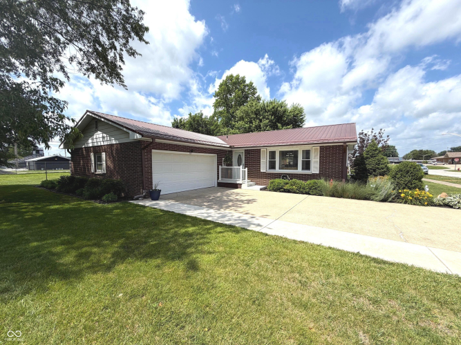 Listing Image 5