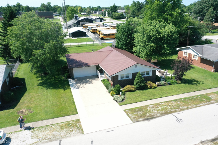 Listing Image 44