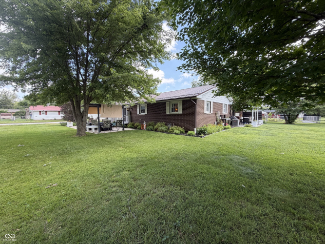 Listing Image 10