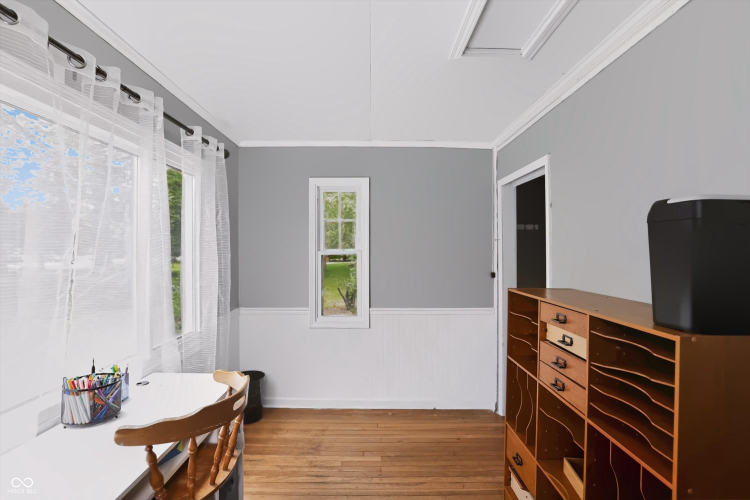 Listing Image 18