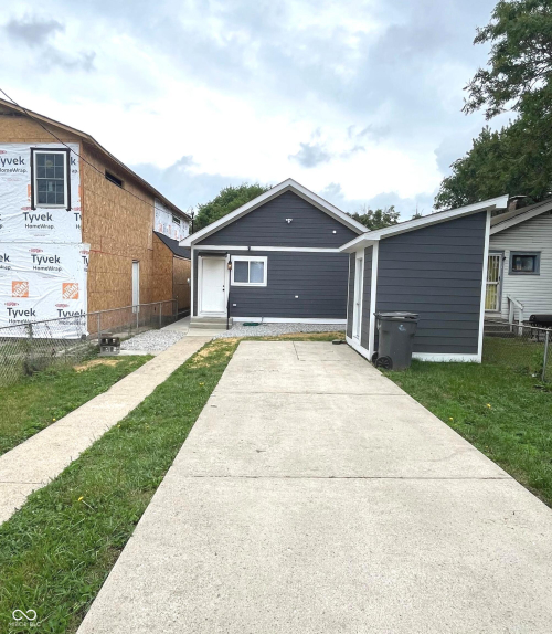 Listing Image 11