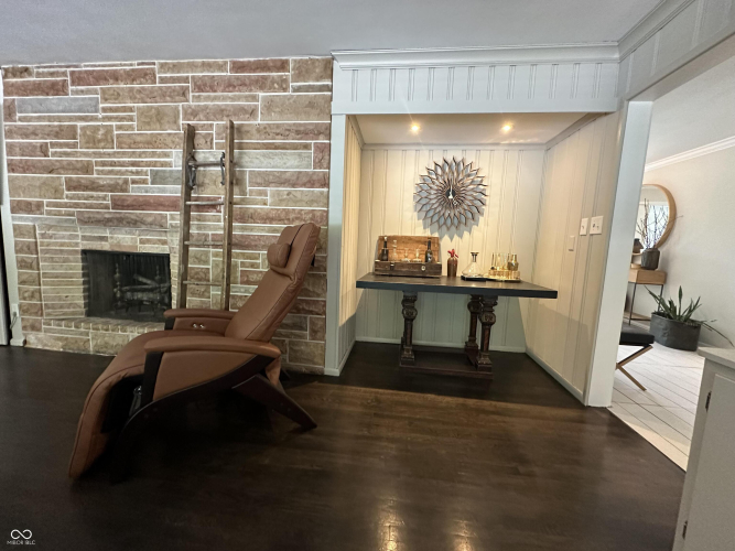 Listing Image 18