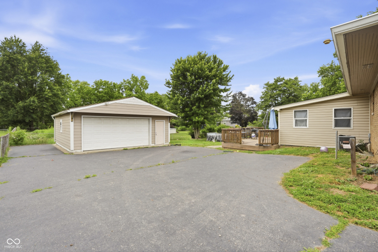 Listing Image 34
