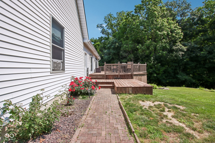 Listing Image 45
