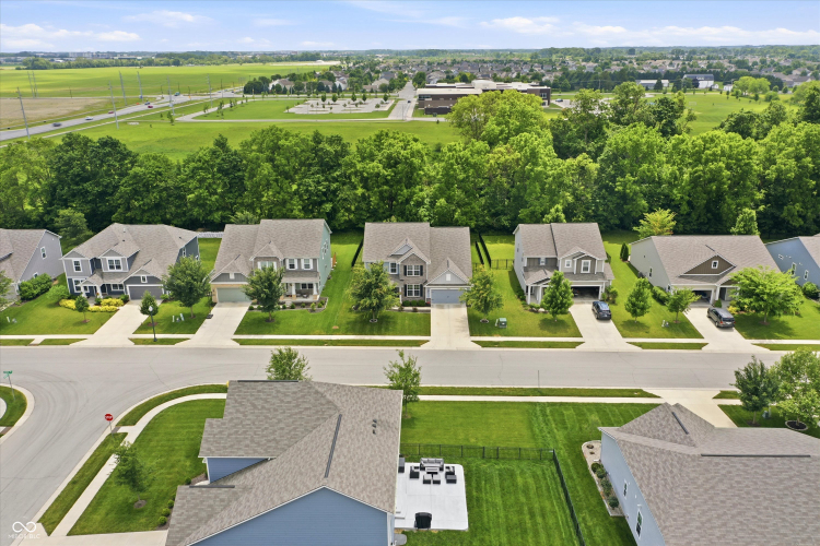 Listing Image 52