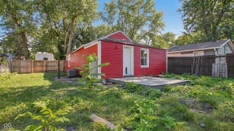 Listing Image 15