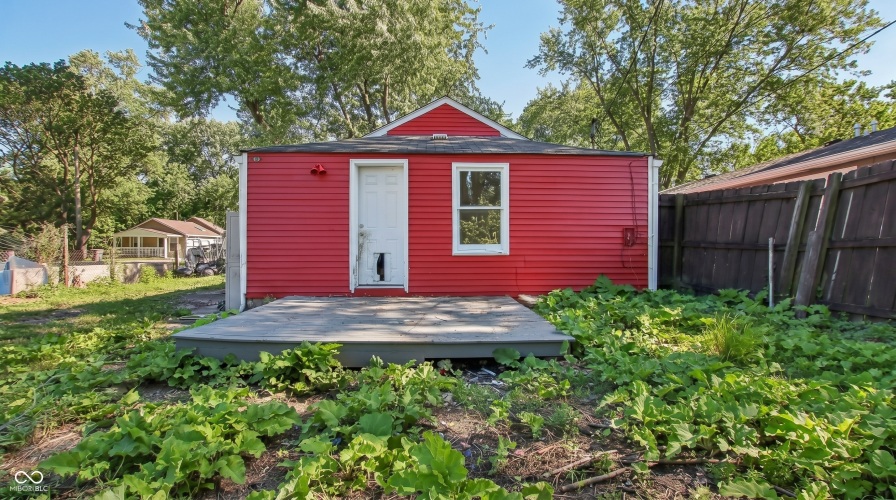 Listing Image 16