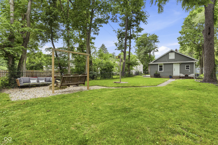 Listing Image 24