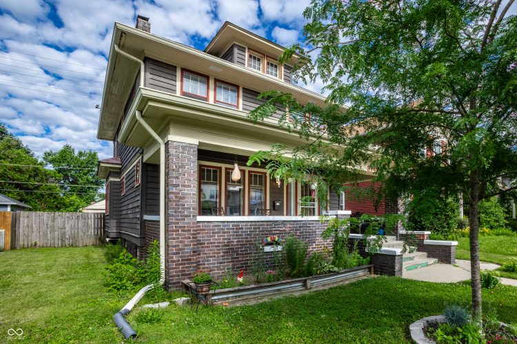 Listing Image 3