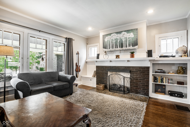 Listing Image 10