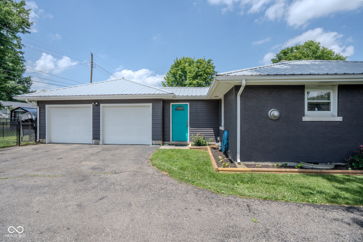 Listing Image 38