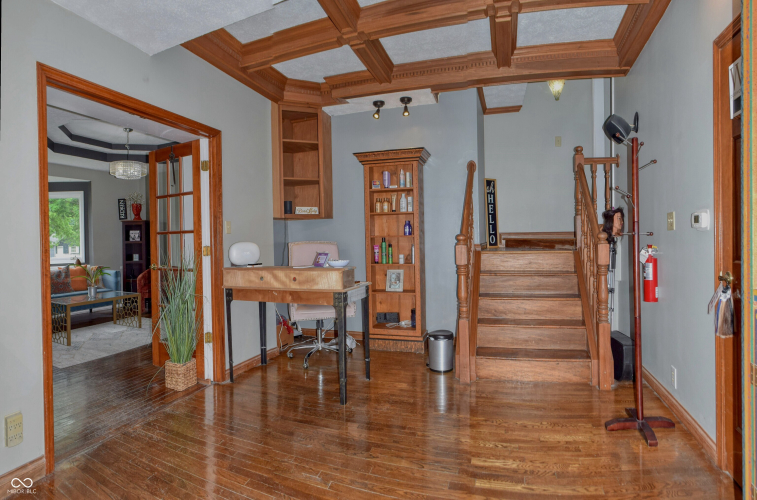 Listing Image 11