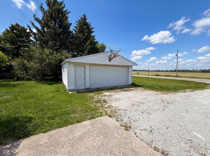Listing Image 17
