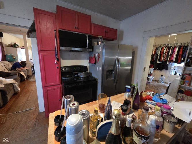 Listing Image 14