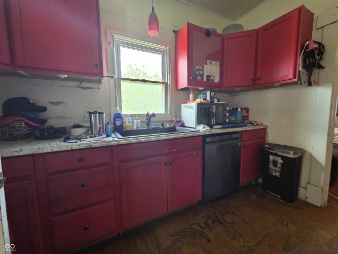 Listing Image 17