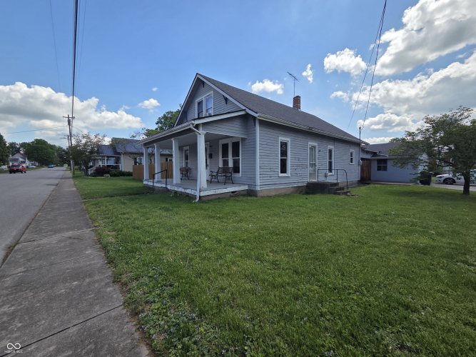 Listing Image 3