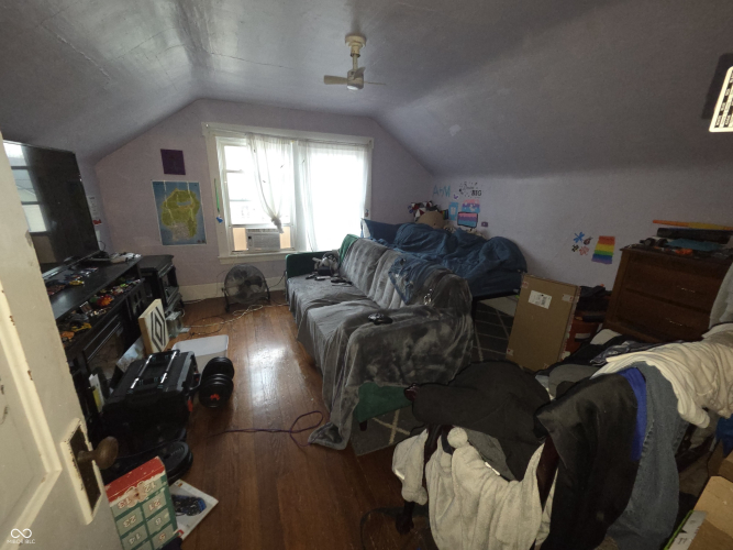 Listing Image 31