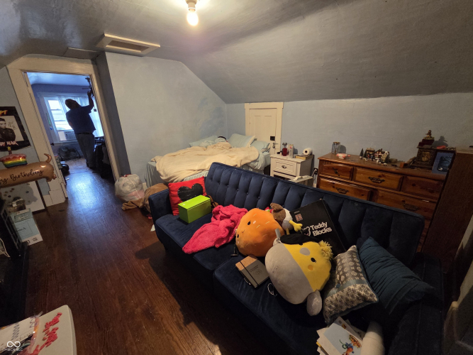 Listing Image 32
