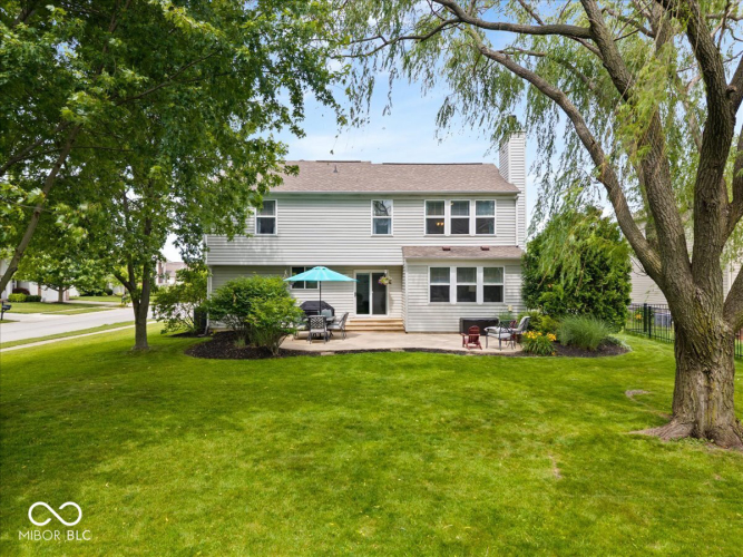 Listing Image 4