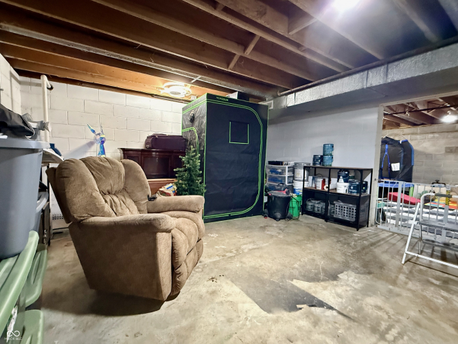 Listing Image 27