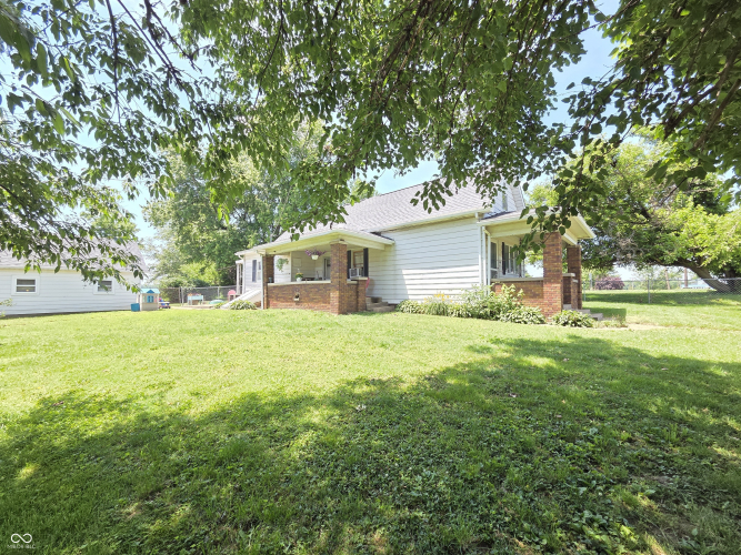 Listing Image 19