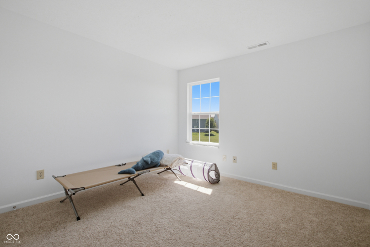 Listing Image 43